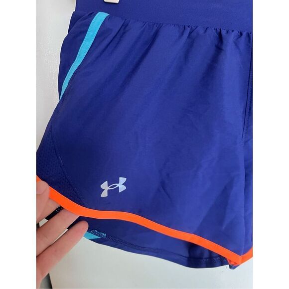 Under Armour Multicolored Shorts Woman’s Size Medium Heatgear - Picture 3 of 9